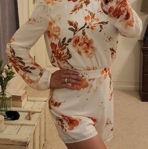 Floral Print Backless Long Sleeve Romper